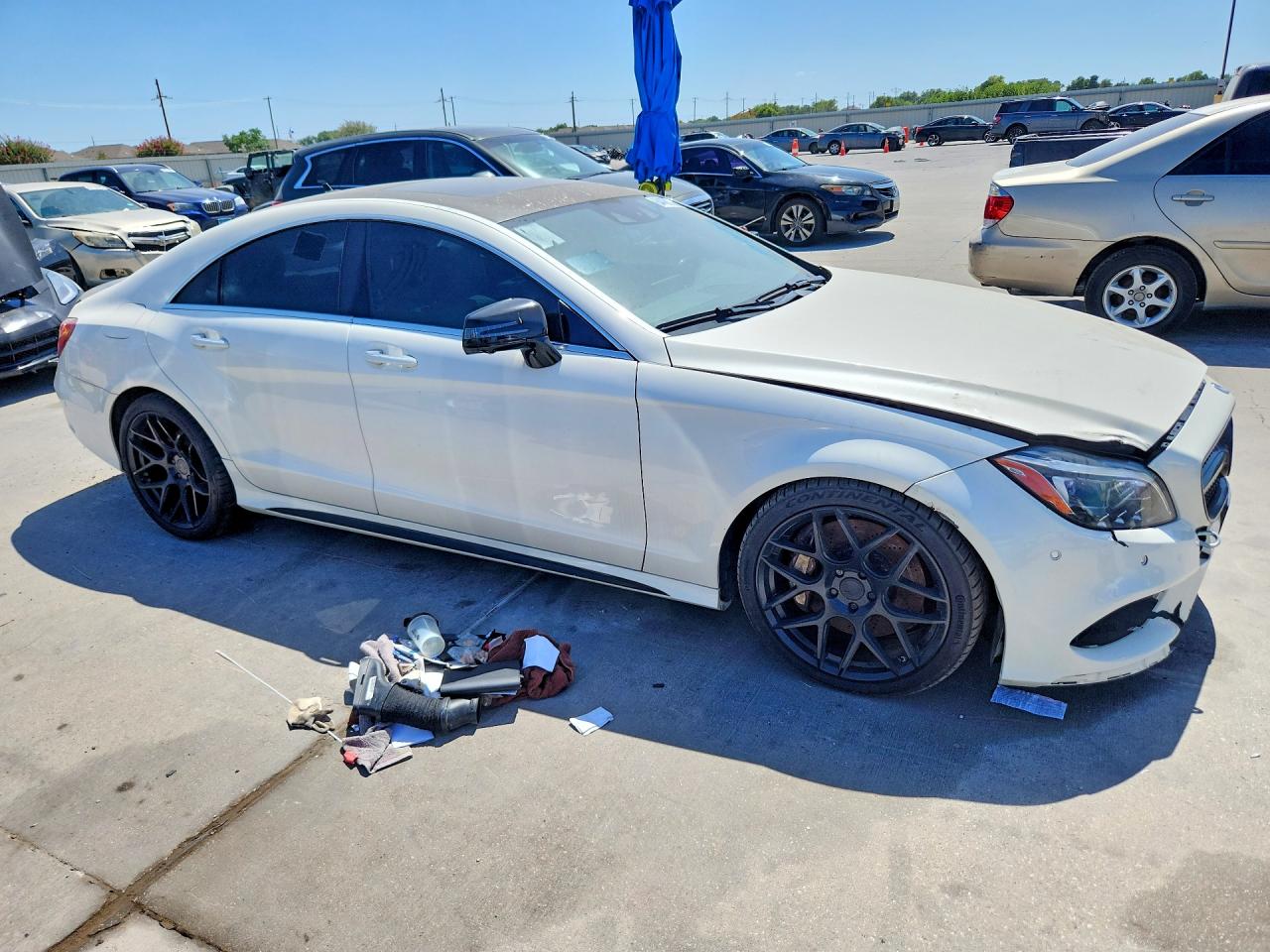 2015 Mercedes-benz Cls 550 White vin: WDDLJ7DBXFA149023