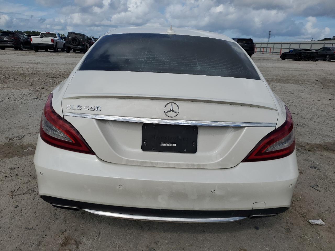 2017 Mercedes-benz Cls 550 White vin: WDDLJ7DBXHA197270