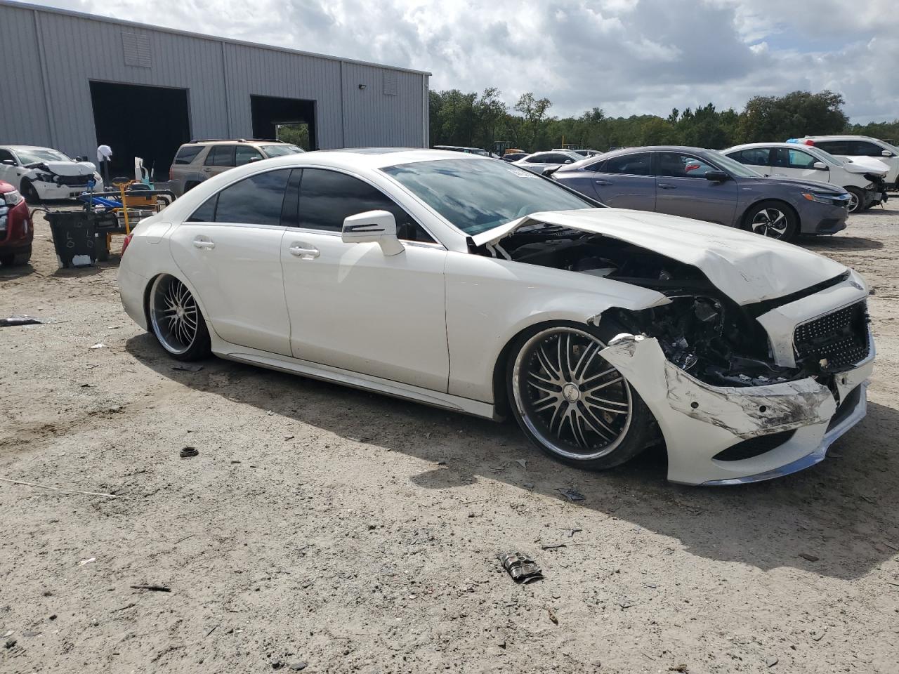 2017 Mercedes-benz Cls 550 White vin: WDDLJ7DBXHA197270