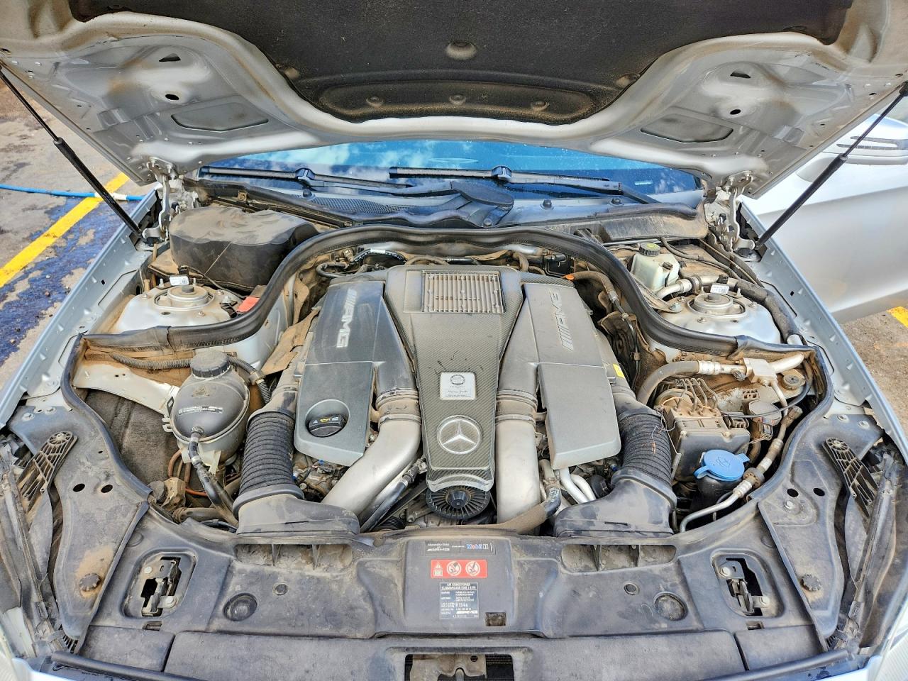 2012 Mercedes-benz Cls 63 Amg Silver vin: WDDLJ7EBXCA027238