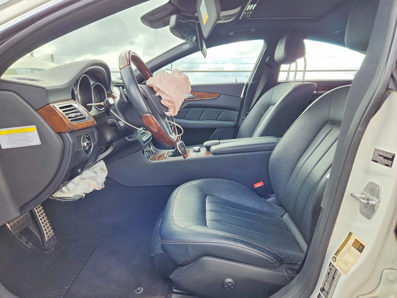 2014 Mercedes-benz Cls 550 4matic White vin: WDDLJ9BB0EA090979