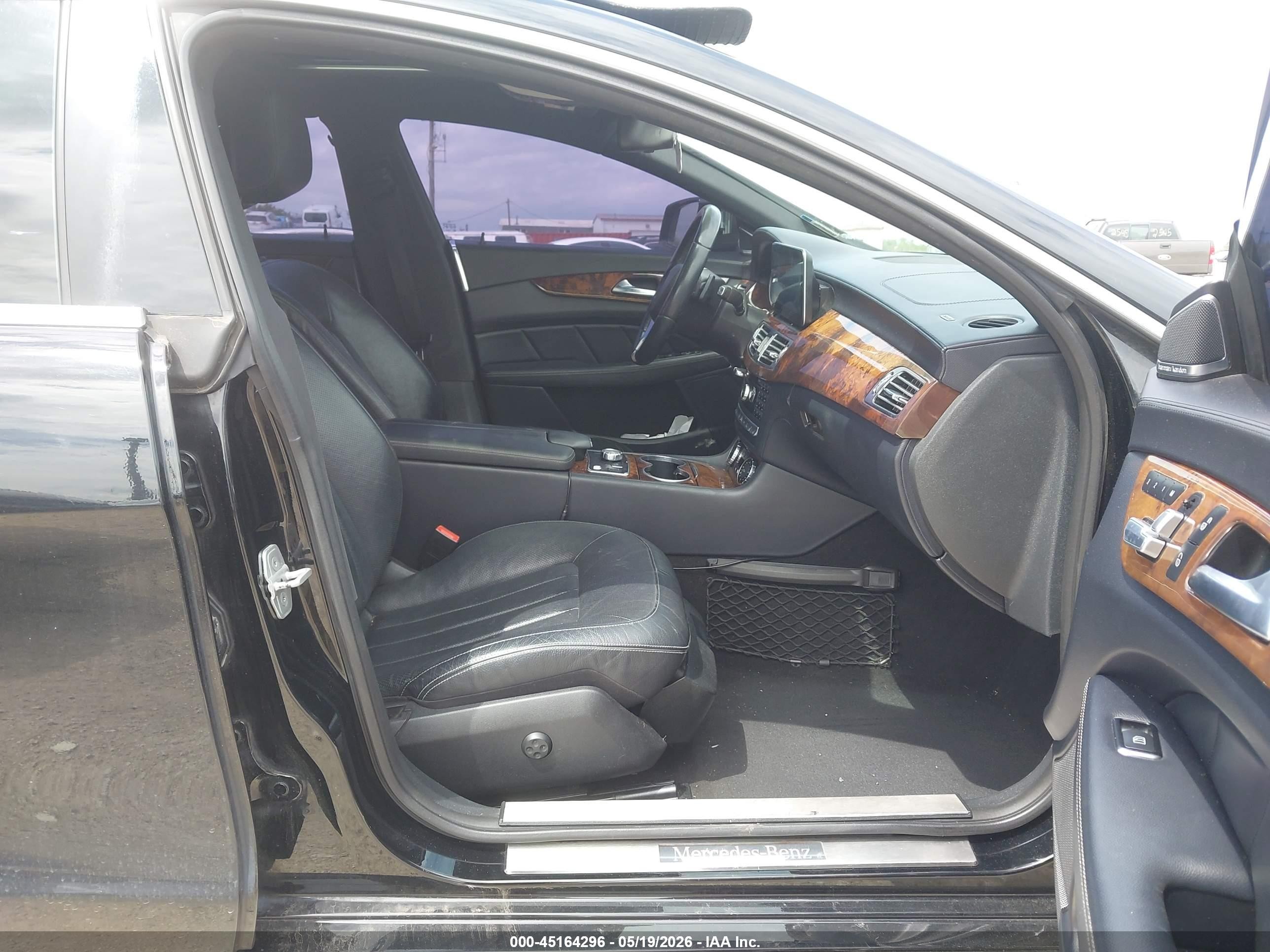 2014 Mercedes-benz Cls 550 4matic Черный vin: WDDLJ9BB0EA091615