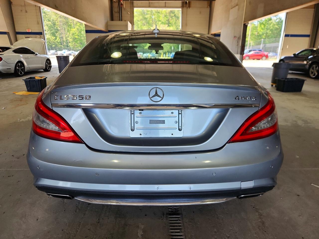 2012 Mercedes-benz Cls 550 Серебряный vin: WDDLJ9BB3CA045497