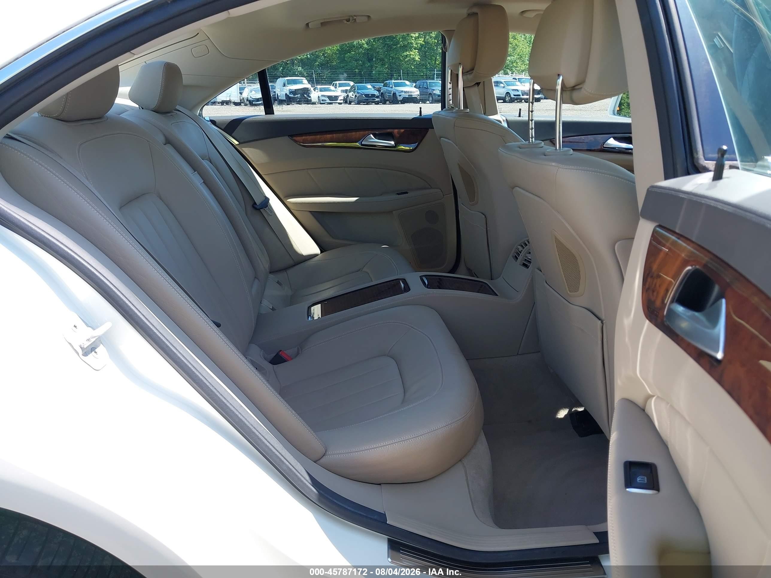 2013 Mercedes-benz Cls 550 4matic White vin: WDDLJ9BB4DA064576