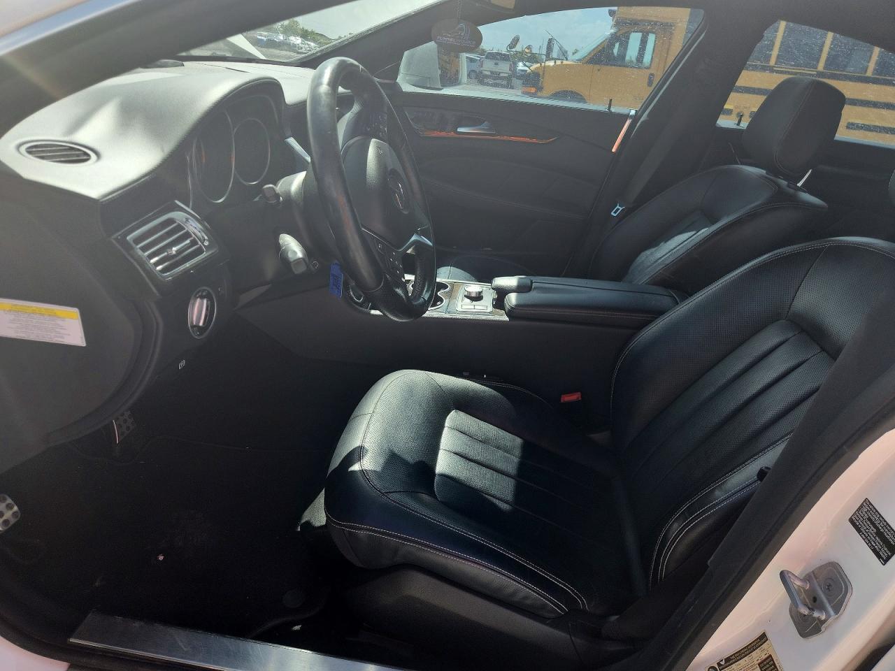 2012 Mercedes-benz Cls 550 4matic White vin: WDDLJ9BB5CA042701
