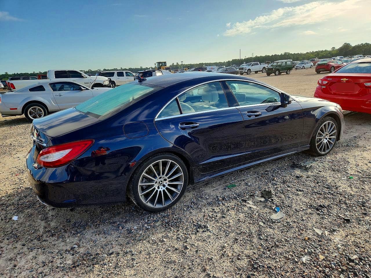 2017 Mercedes-benz Cls 550 4matic Синий vin: WDDLJ9BB7HA198441