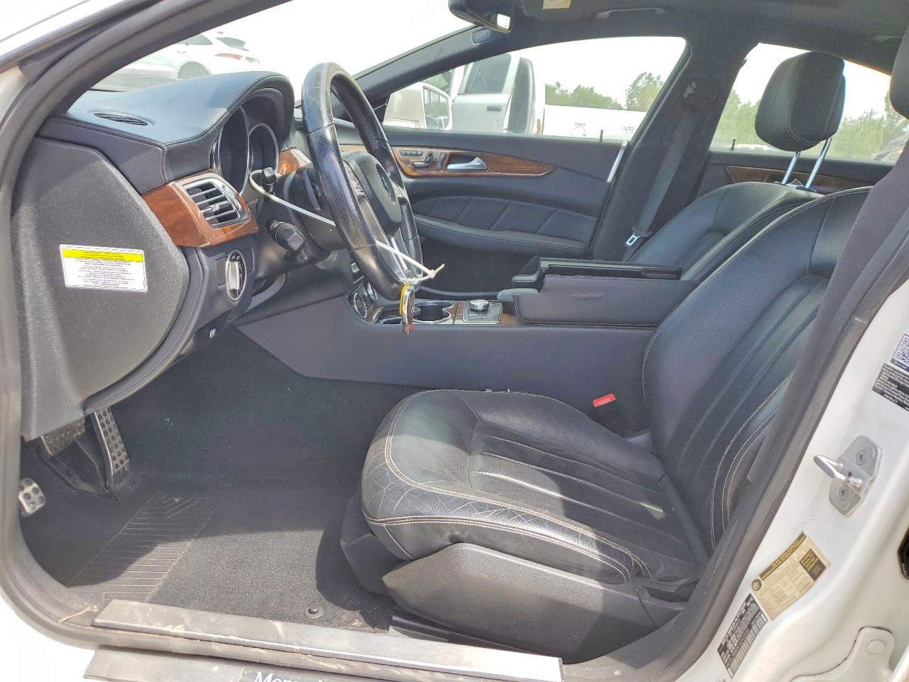 2012 Mercedes-benz Cls 550 4matic Белый vin: WDDLJ9BB8CA043938