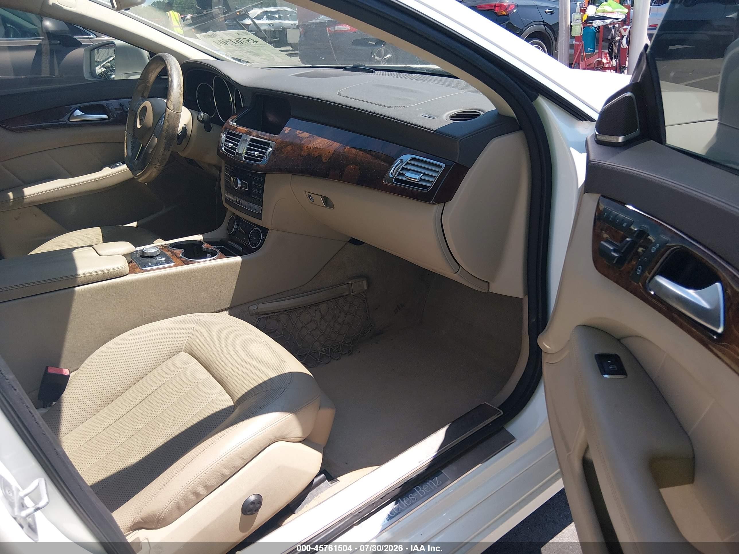 2013 Mercedes-benz Cls 550 4matic White vin: WDDLJ9BB8DA064922