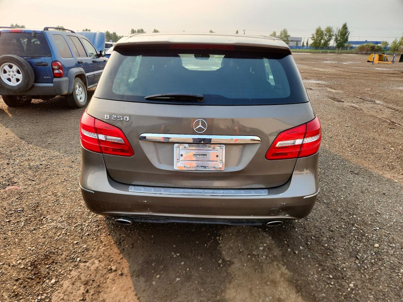 2014 Mercedes-benz B250 Brown vin: WDDMH4EB1EJ188756