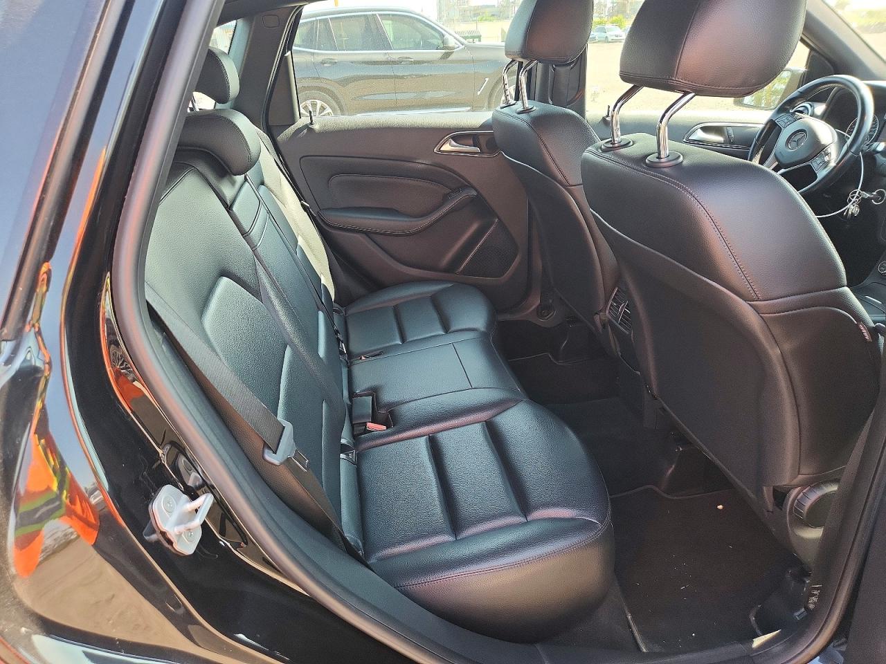 2014 Mercedes-benz B250 Black vin: WDDMH4EB2EJ245207
