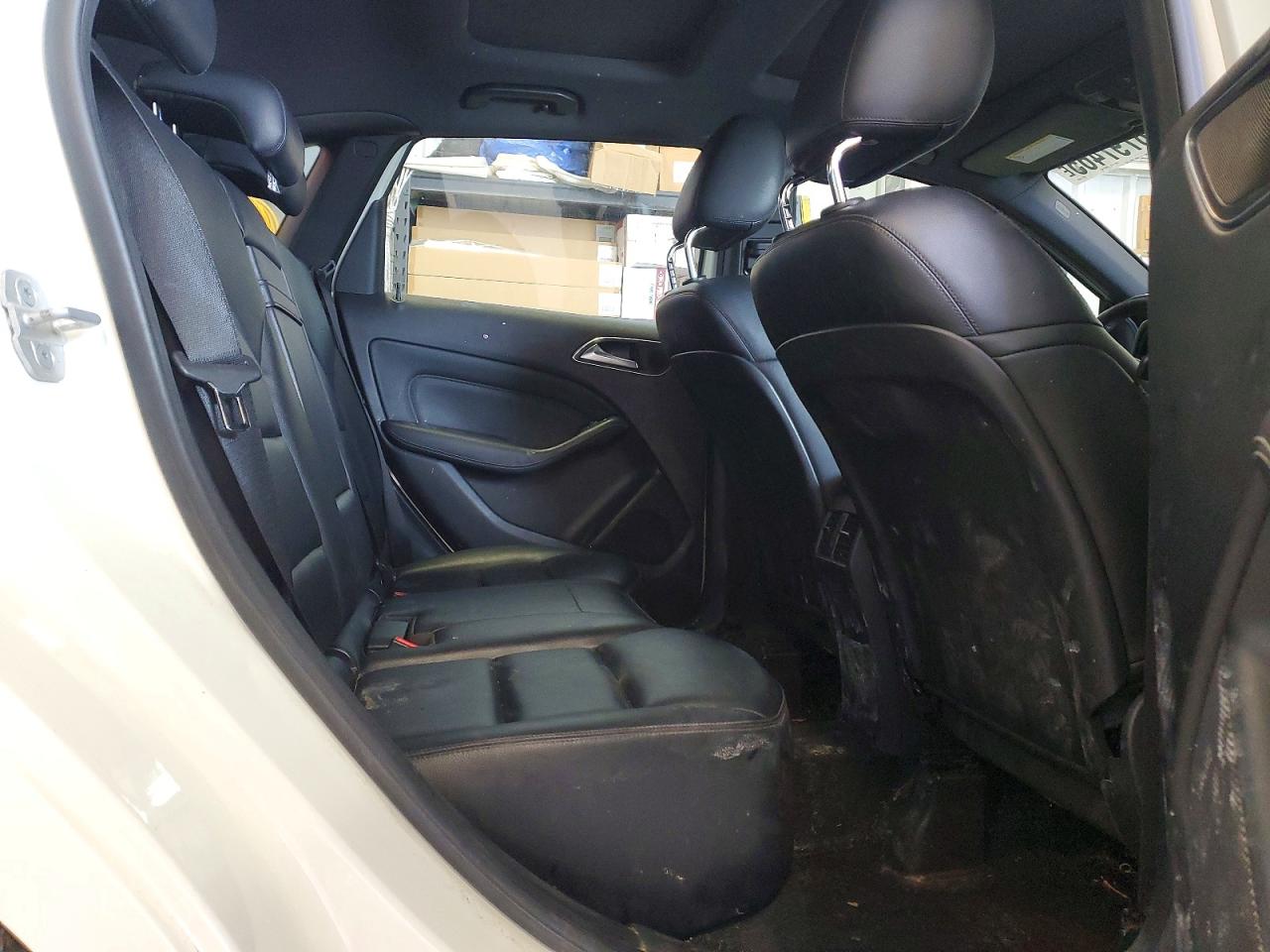 2013 Mercedes-benz B250 White vin: WDDMH4EB3DJ123034