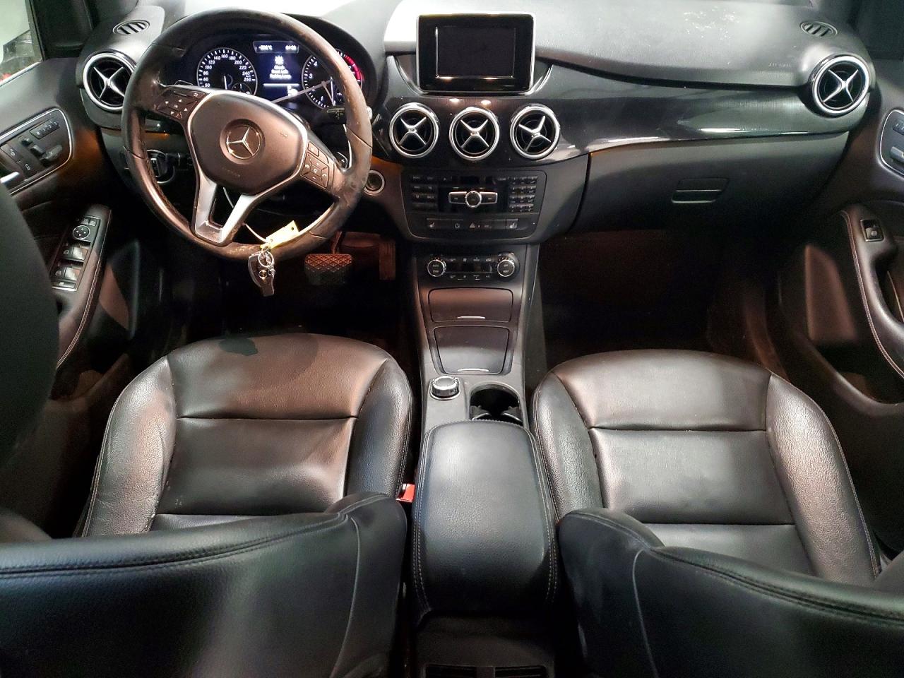 2013 Mercedes-benz B250 White vin: WDDMH4EB3DJ123034