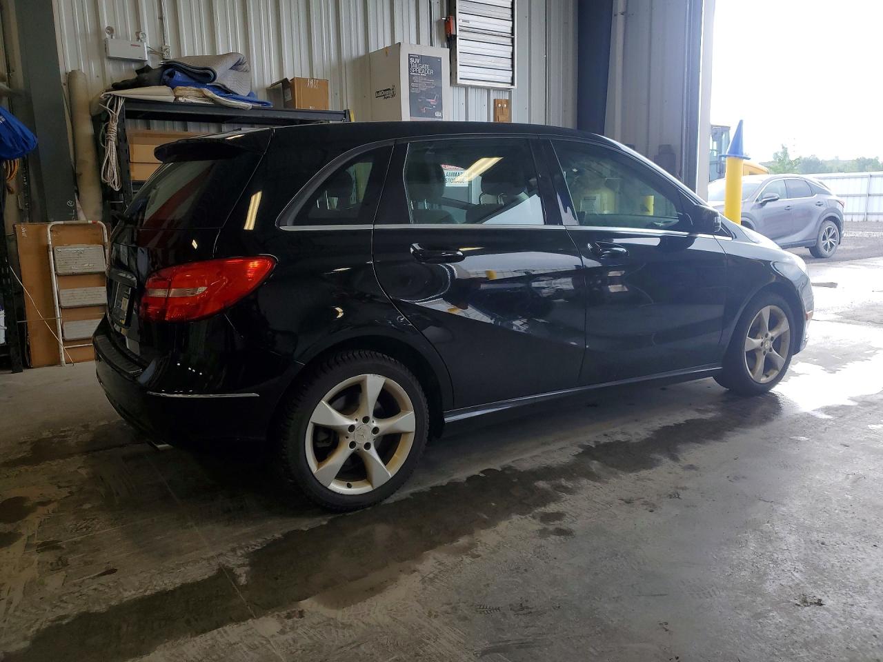2013 Mercedes-benz B250 Black vin: WDDMH4EB4DJ153434