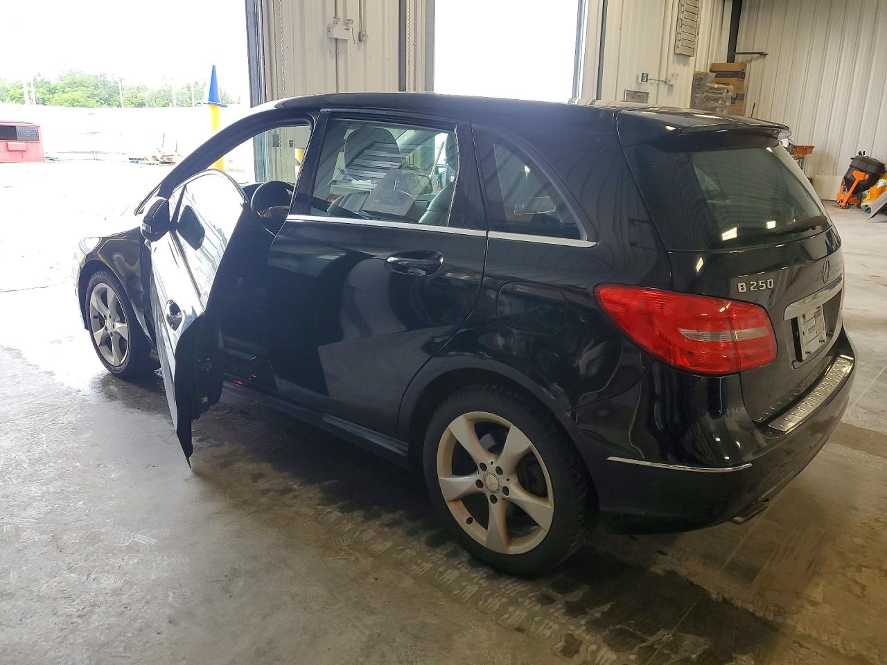 2013 Mercedes-benz B250 Black vin: WDDMH4EB4DJ153434