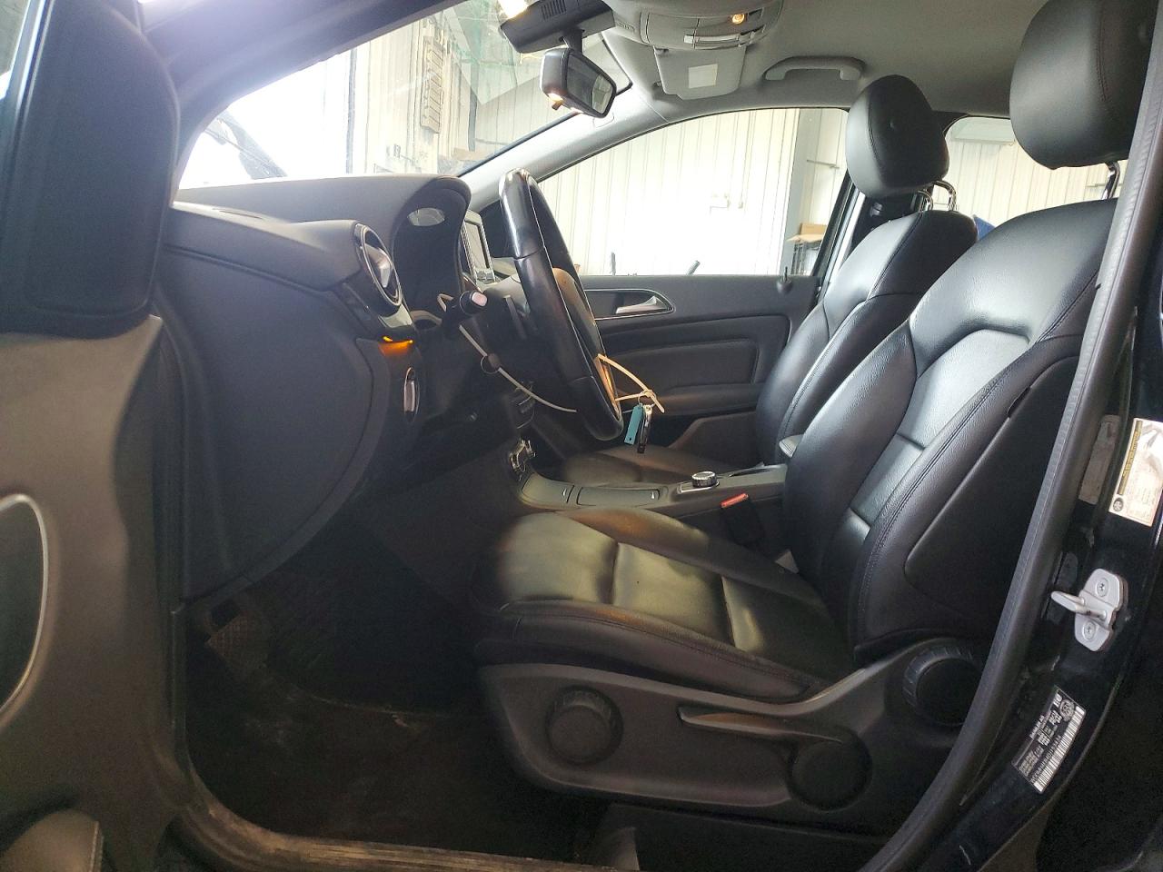 2013 Mercedes-benz B250 Black vin: WDDMH4EB4DJ153434
