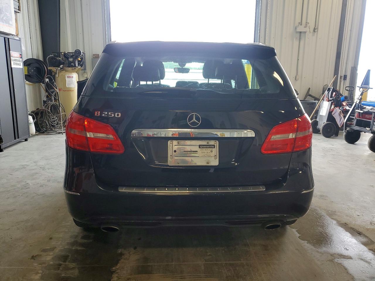 2013 Mercedes-benz B250 Black vin: WDDMH4EB4DJ153434