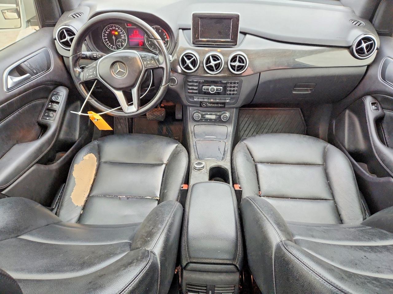 2014 Mercedes-benz B250 White vin: WDDMH4EB4EJ210815
