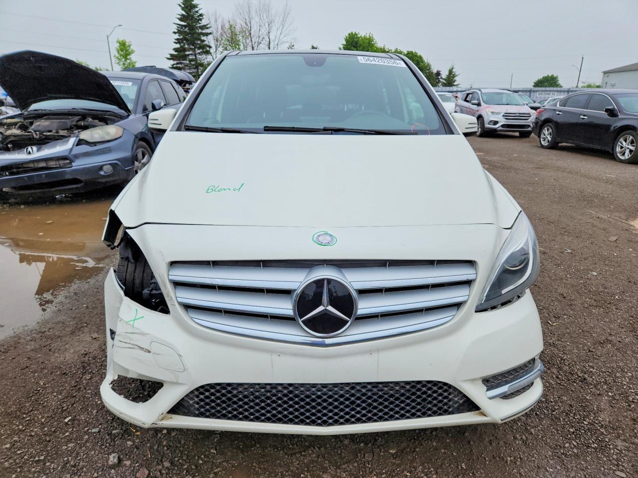 2014 Mercedes-benz B250 White vin: WDDMH4EB6EJ183083
