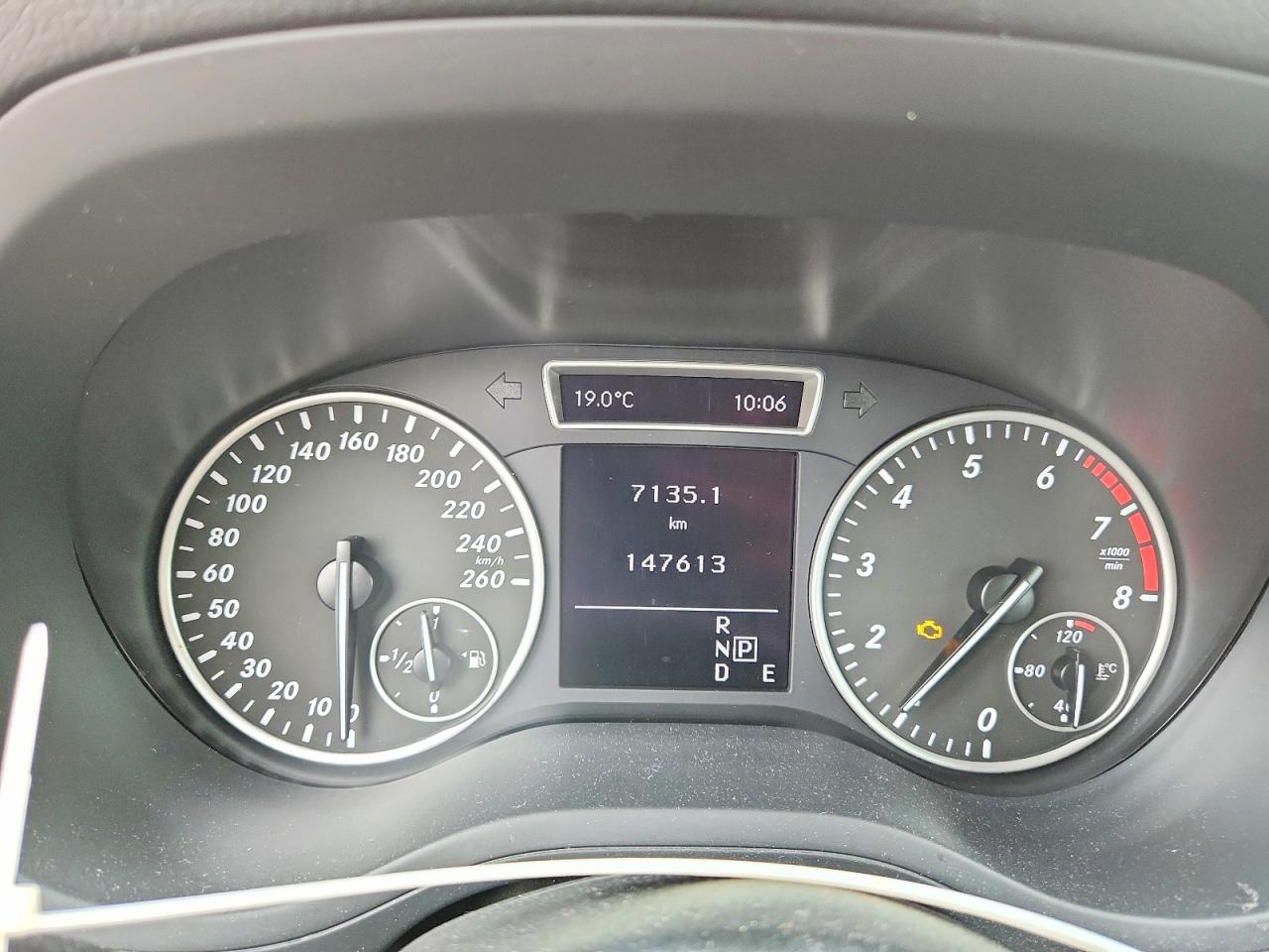 2014 Mercedes-benz B250 White vin: WDDMH4EB6EJ183083