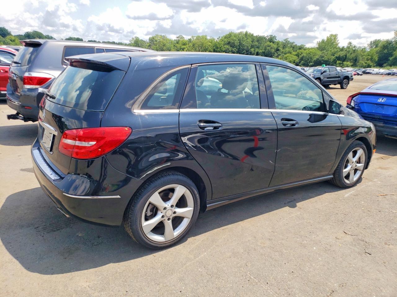 2014 Mercedes-benz B250 Black vin: WDDMH4EB8EJ187989