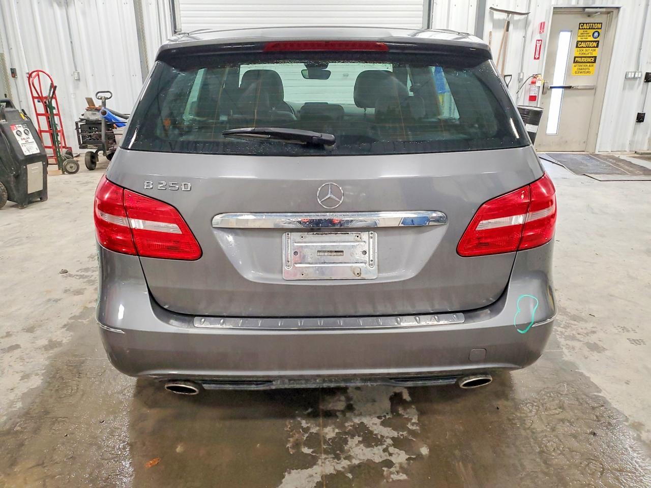 2014 Mercedes-benz B250 Серый vin: WDDMH4EB8EJ201650