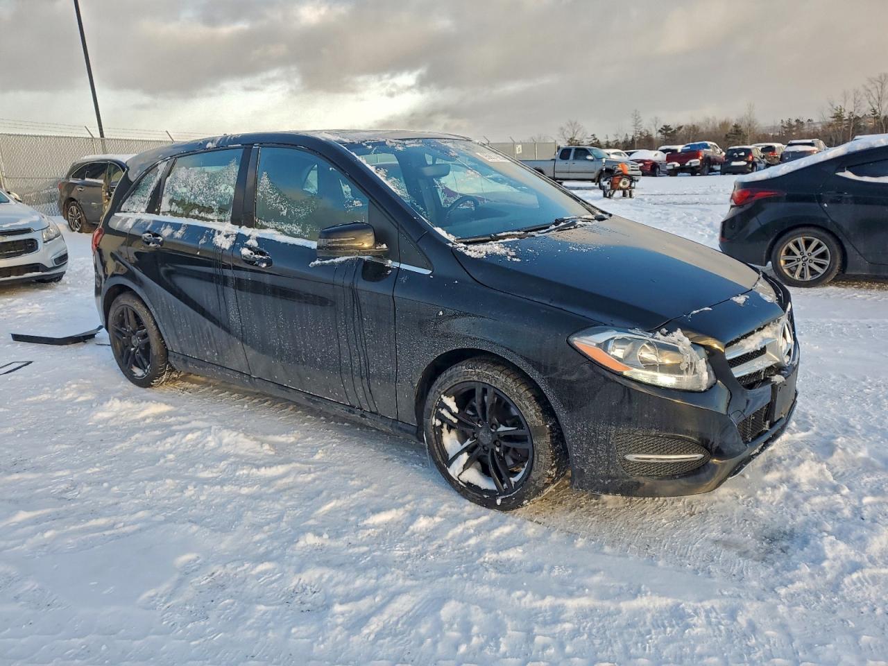 2015 Mercedes-benz B 250 4matic Черный vin: WDDMH4GB0FJ308982