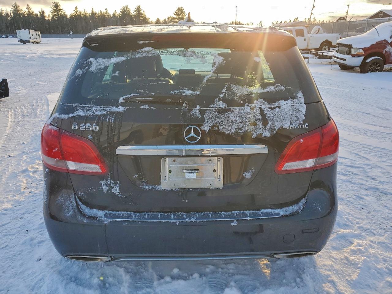 2015 Mercedes-benz B 250 4matic Черный vin: WDDMH4GB0FJ308982