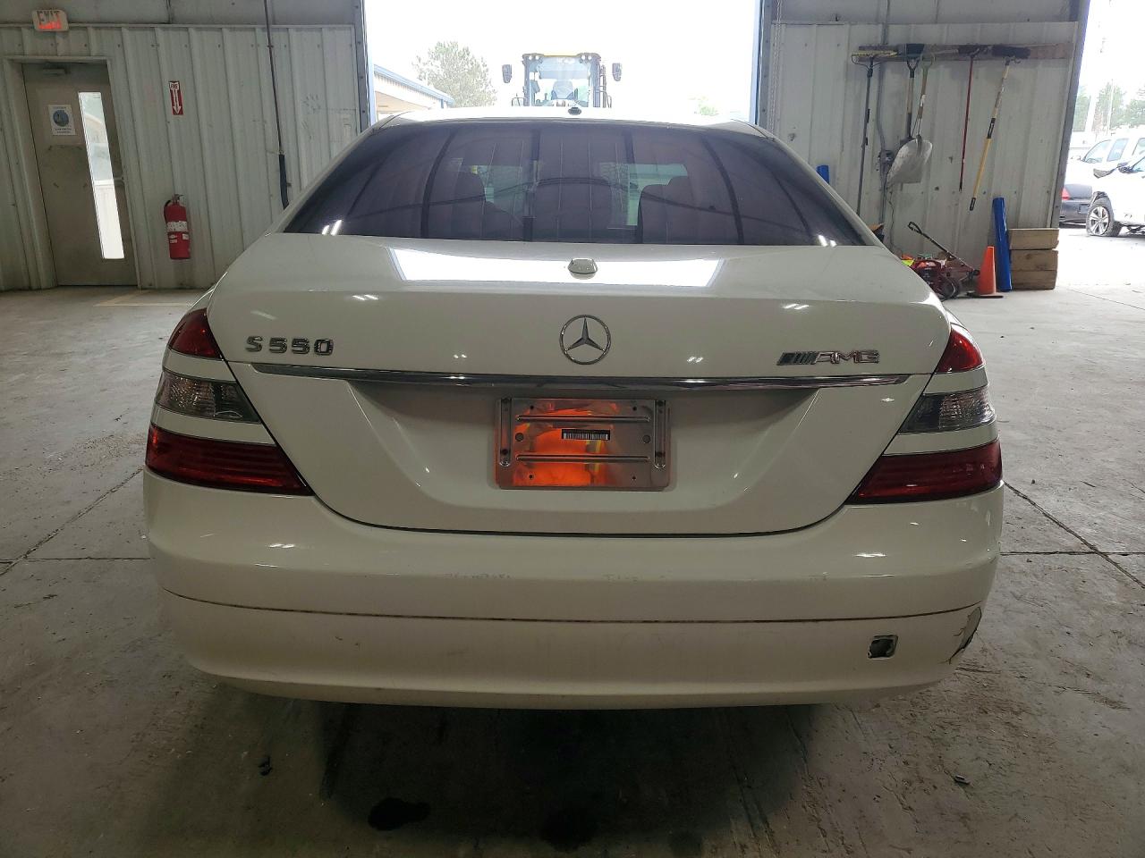 2007 Mercedes-benz S 550 White vin: WDDNG71X07A082134