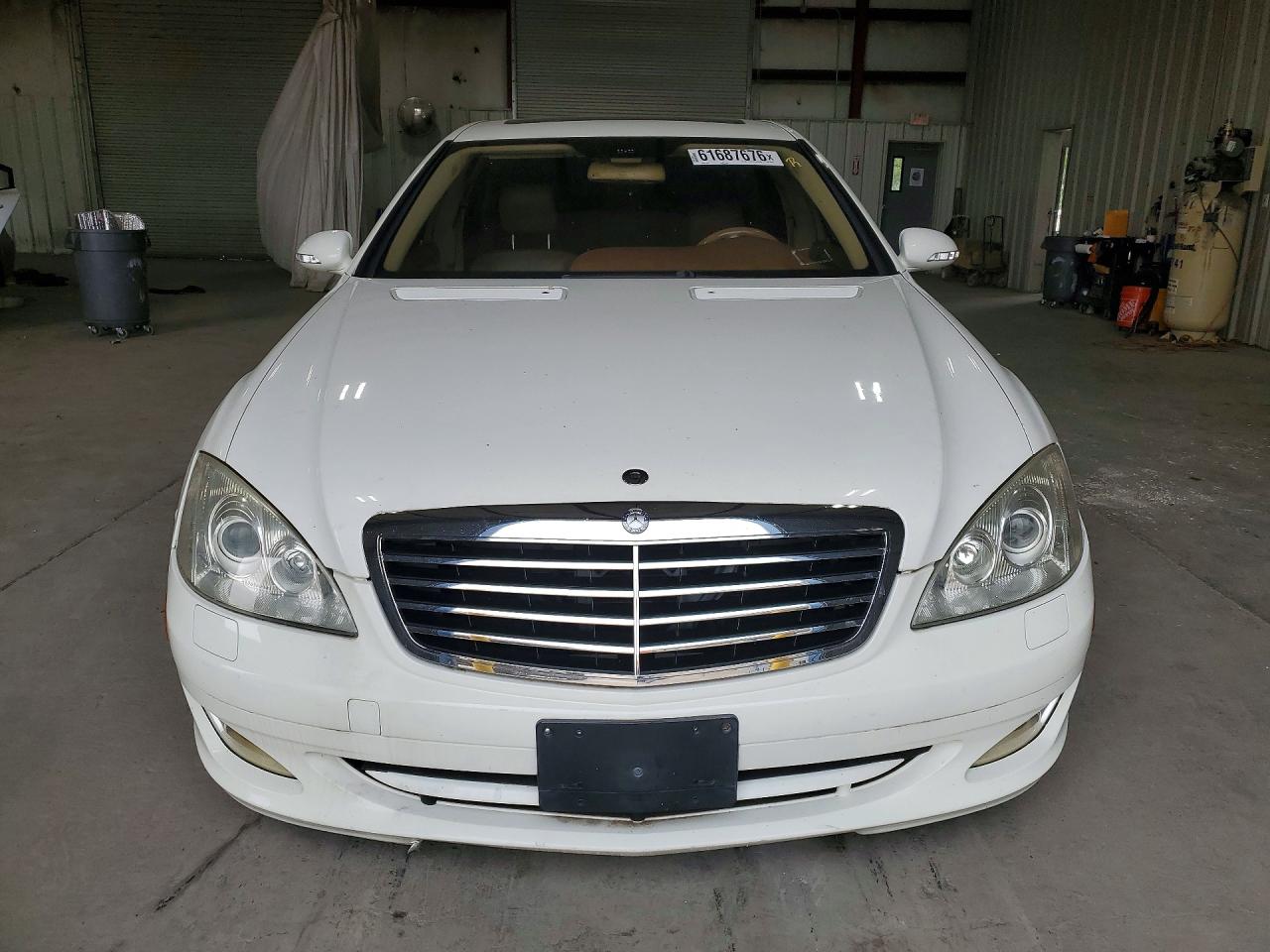 2007 Mercedes-benz S 550 White vin: WDDNG71X07A082134