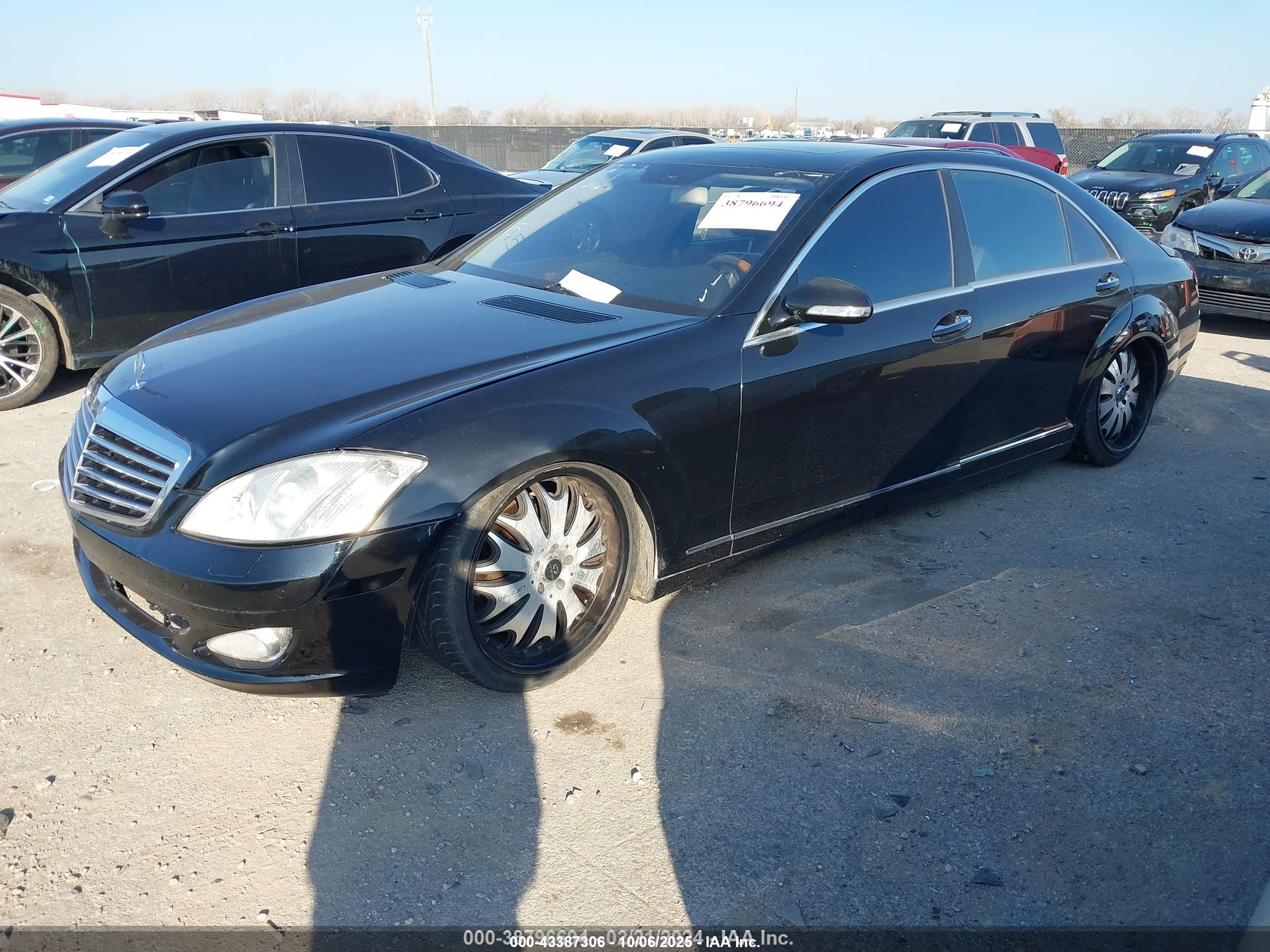 2007 Mercedes-benz S 550   Black vin: WDDNG71X07A116279