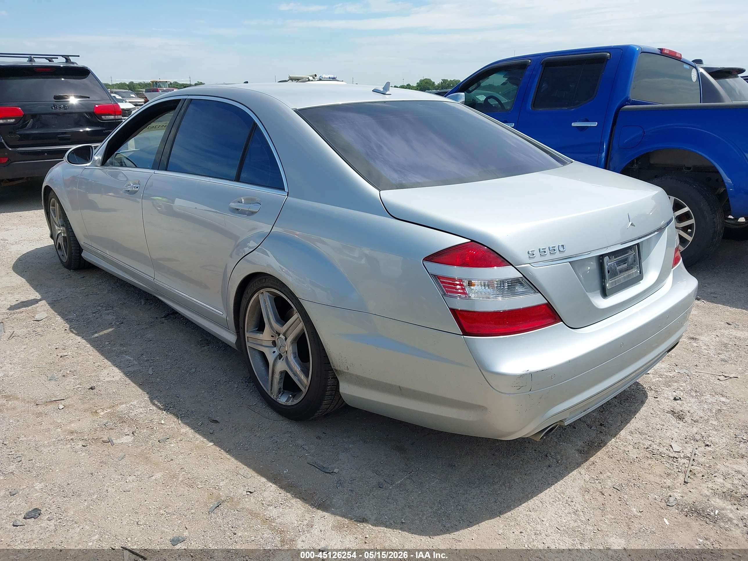 2008 Mercedes-benz S 550   Серебряный vin: WDDNG71X08A219977