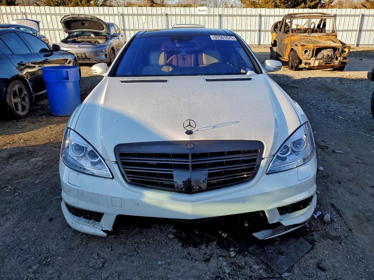 2009 Mercedes-benz S 550 White vin: WDDNG71X09A279047