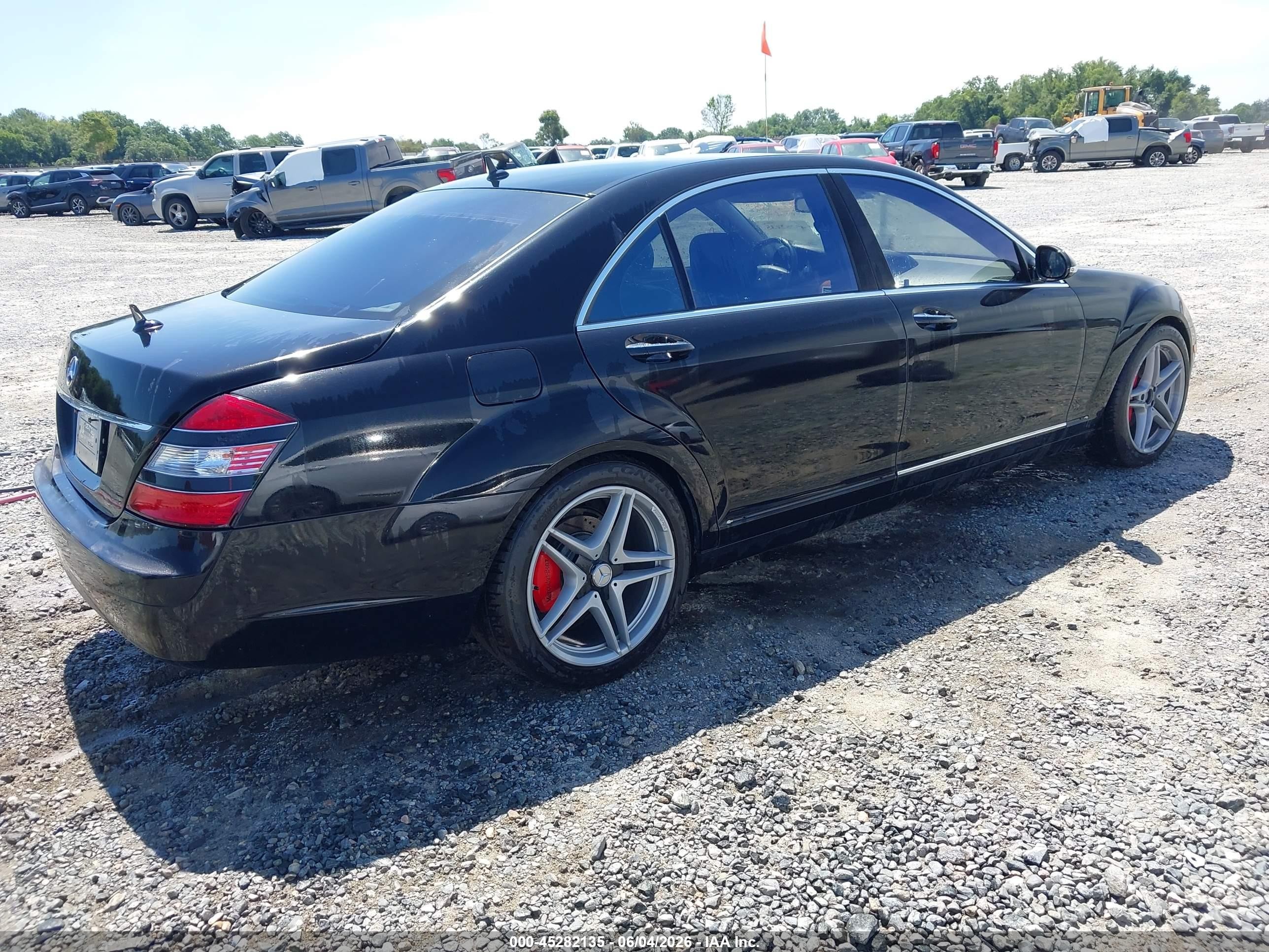 2007 Mercedes-benz S 550   Black vin: WDDNG71X17A011105