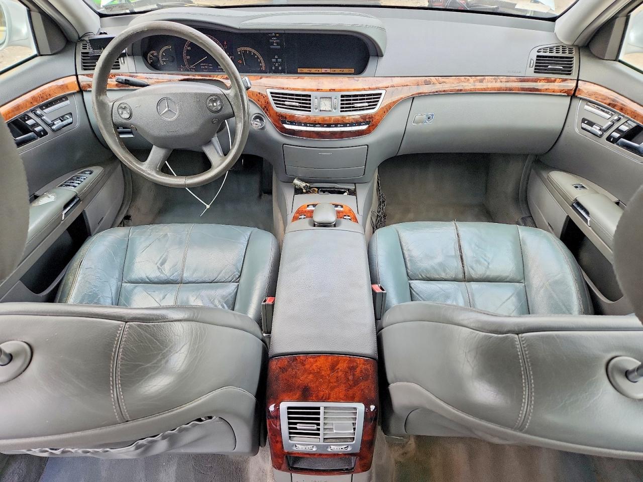 2007 Mercedes-benz S 550 Silver vin: WDDNG71X27A042850