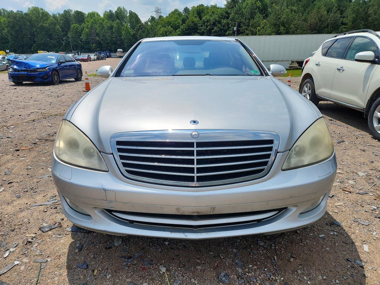 2007 Mercedes-benz S 550 Silver vin: WDDNG71X27A042850