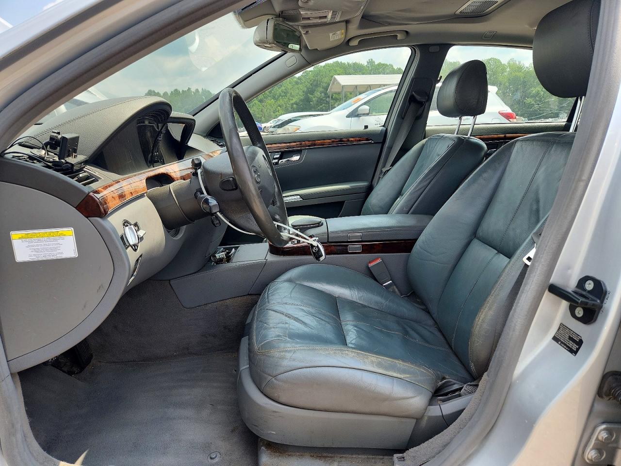 2007 Mercedes-benz S 550 Silver vin: WDDNG71X27A042850
