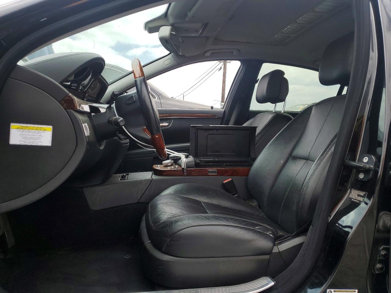 2007 Mercedes-benz S 550 Black vin: WDDNG71X27A097444