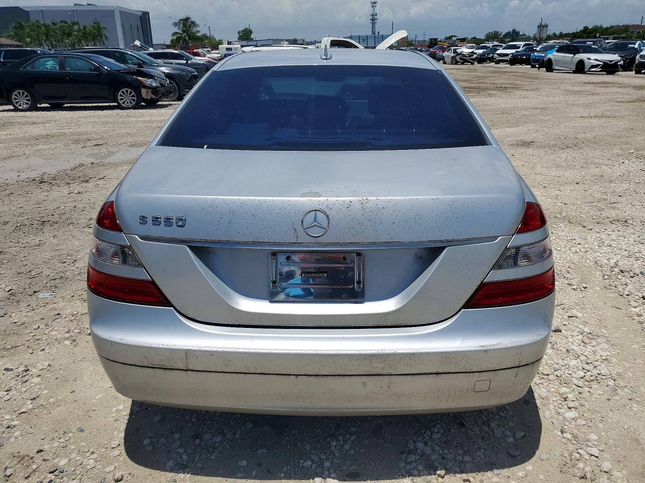 2007 Mercedes-benz S 550 Silver vin: WDDNG71X27A107972