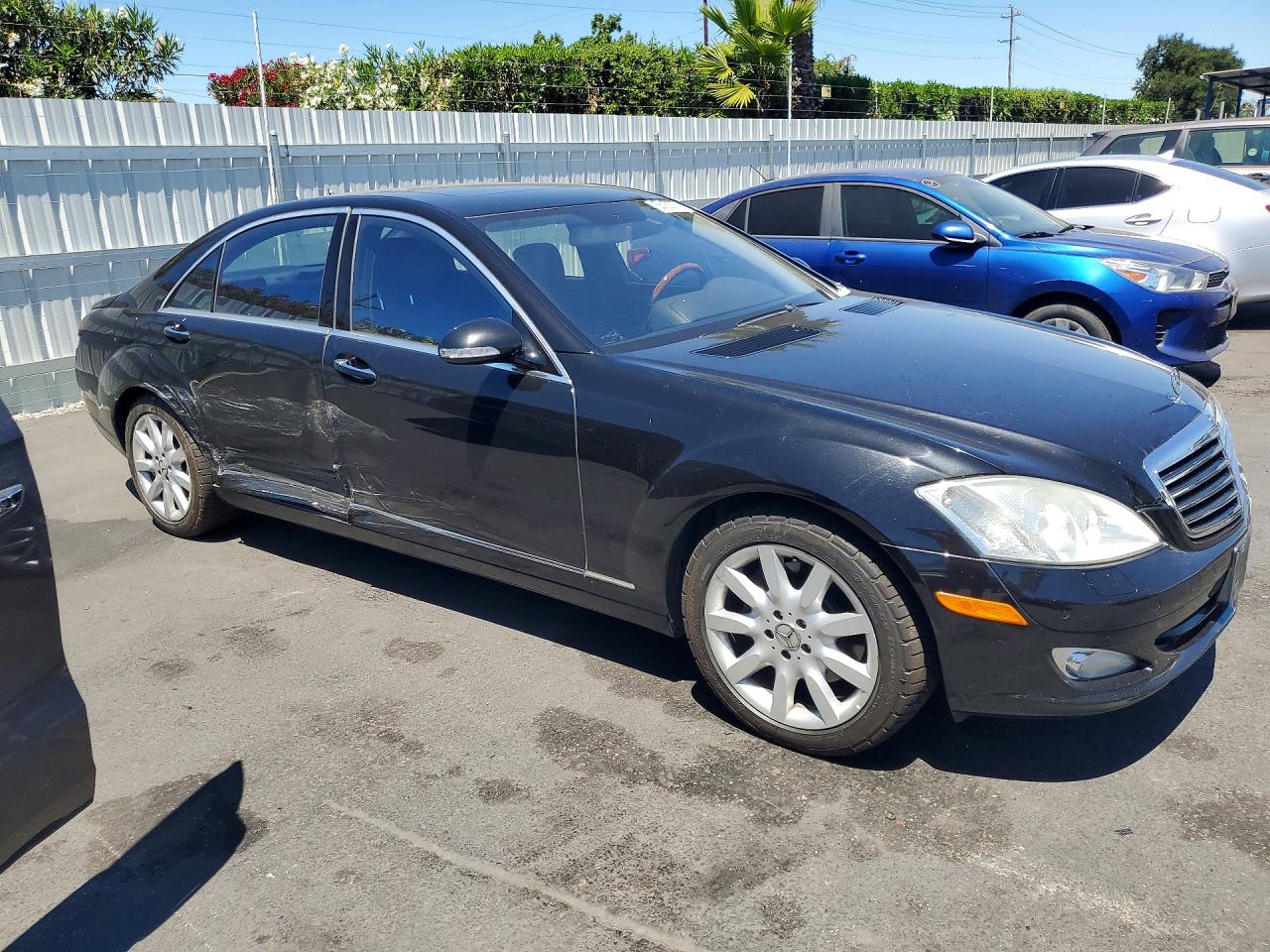 2007 Mercedes-benz S 550 Black vin: WDDNG71X27A112427