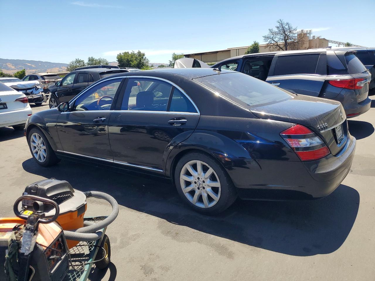 2007 Mercedes-benz S 550 Black vin: WDDNG71X27A112427