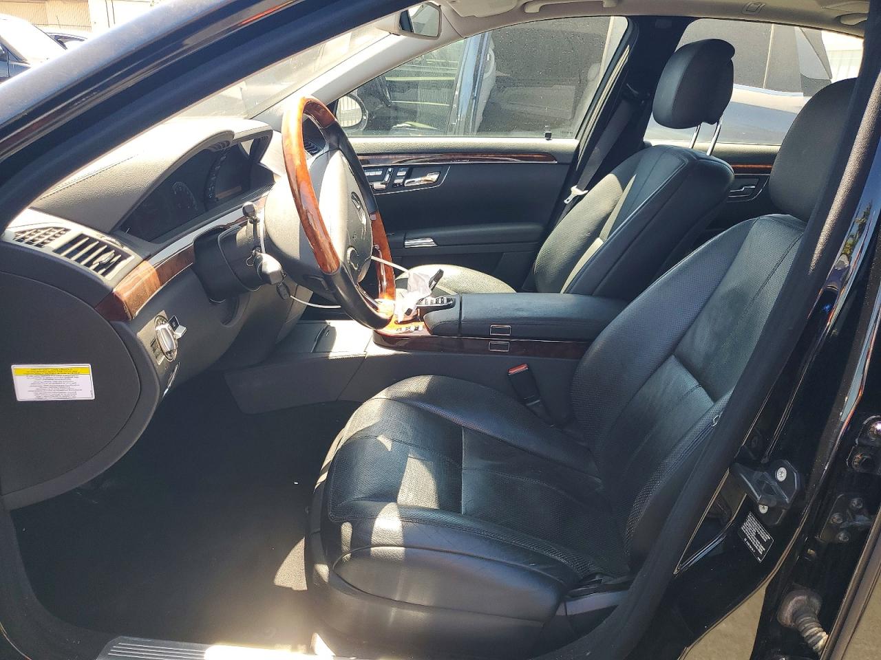 2007 Mercedes-benz S 550 Black vin: WDDNG71X27A112427