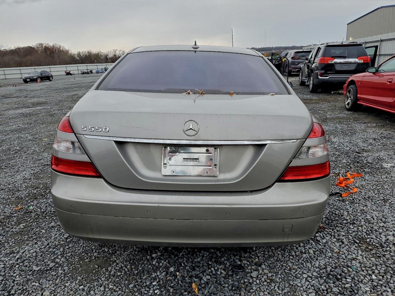 2009 Mercedes-benz S 550 Silver vin: WDDNG71X29A259429