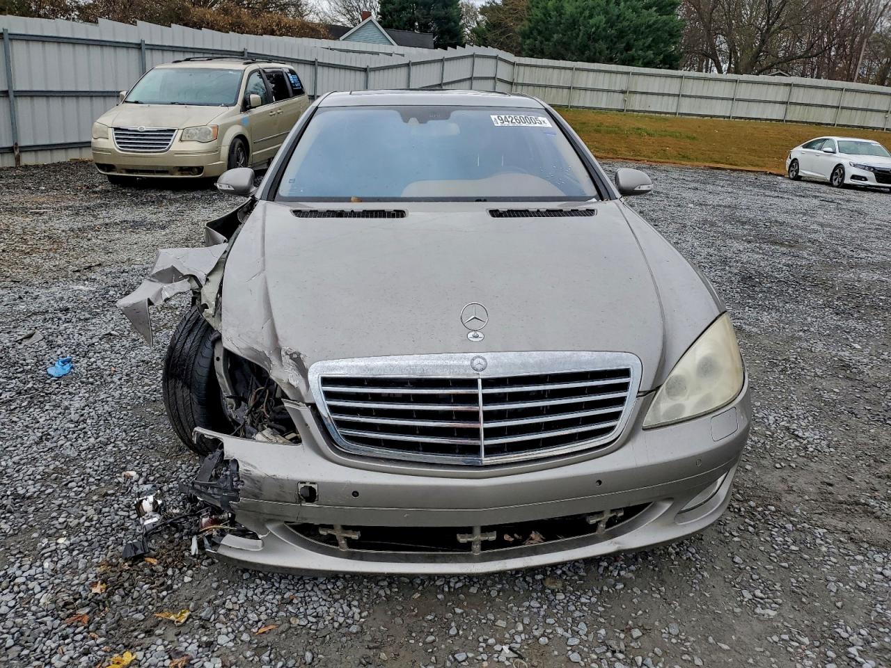 2009 Mercedes-benz S 550 Silver vin: WDDNG71X29A259429