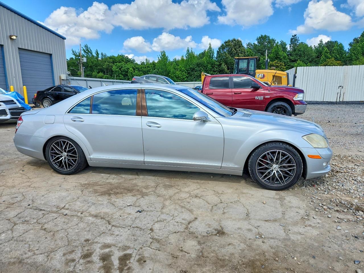 2007 Mercedes-benz S 550 Silver vin: WDDNG71X37A033297