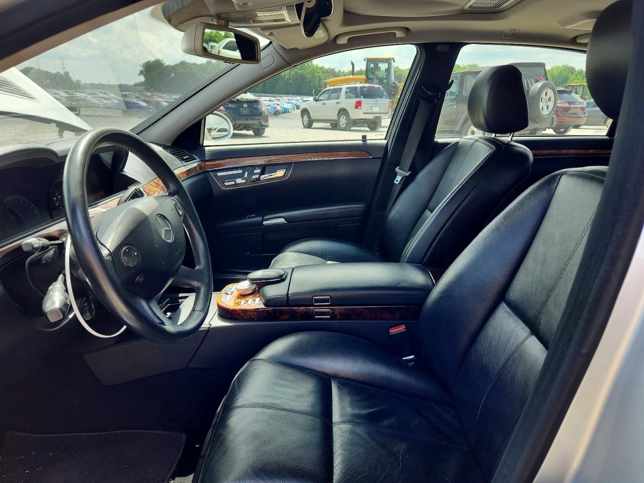2007 Mercedes-benz S 550 Silver vin: WDDNG71X37A033297