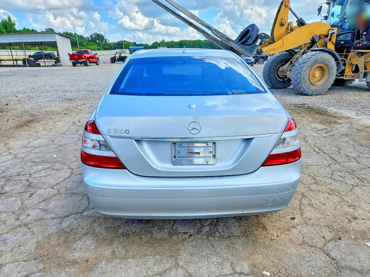 2007 Mercedes-benz S 550 Silver vin: WDDNG71X37A033297