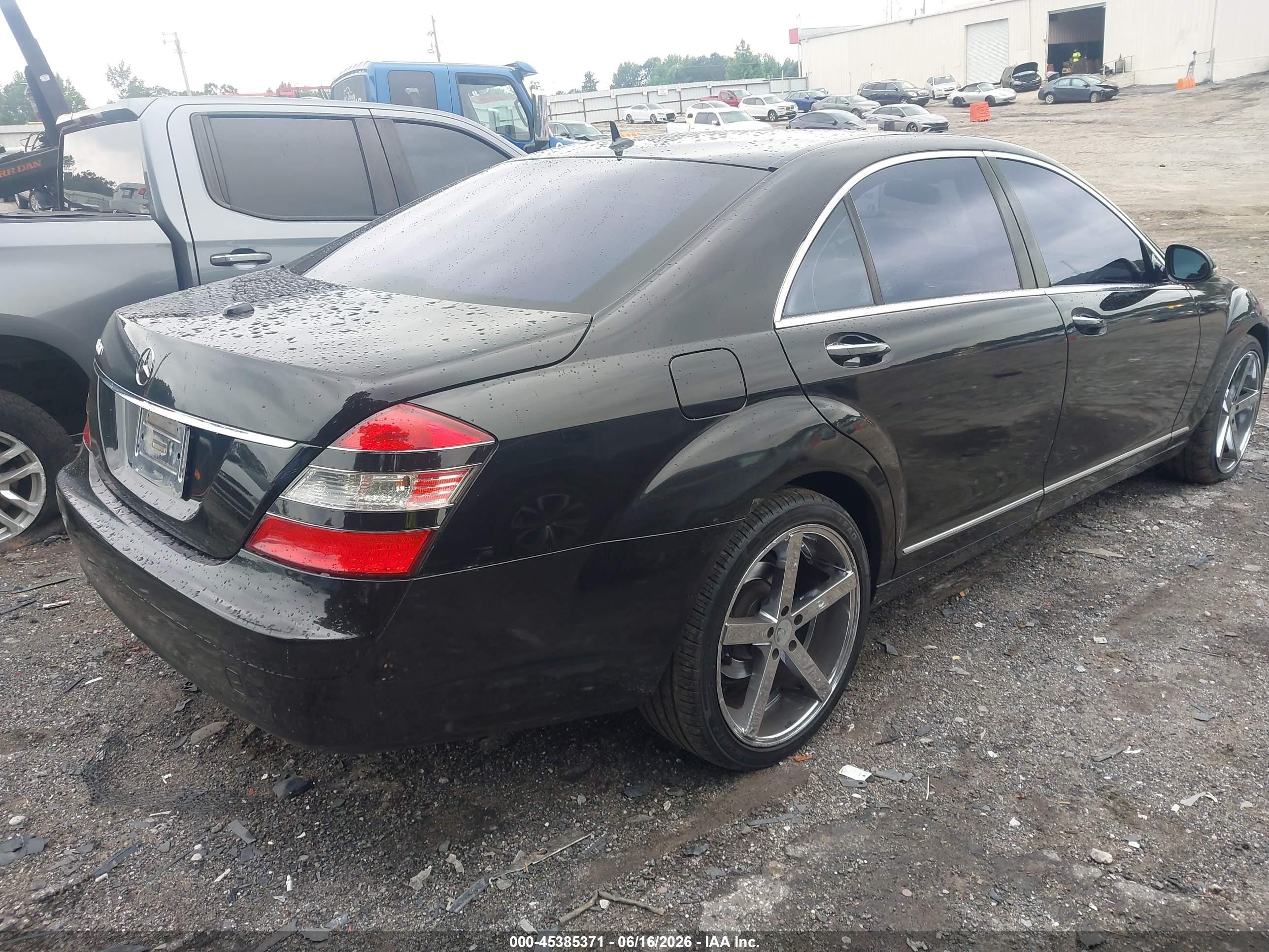 2007 Mercedes-benz S 550   Black vin: WDDNG71X37A037883