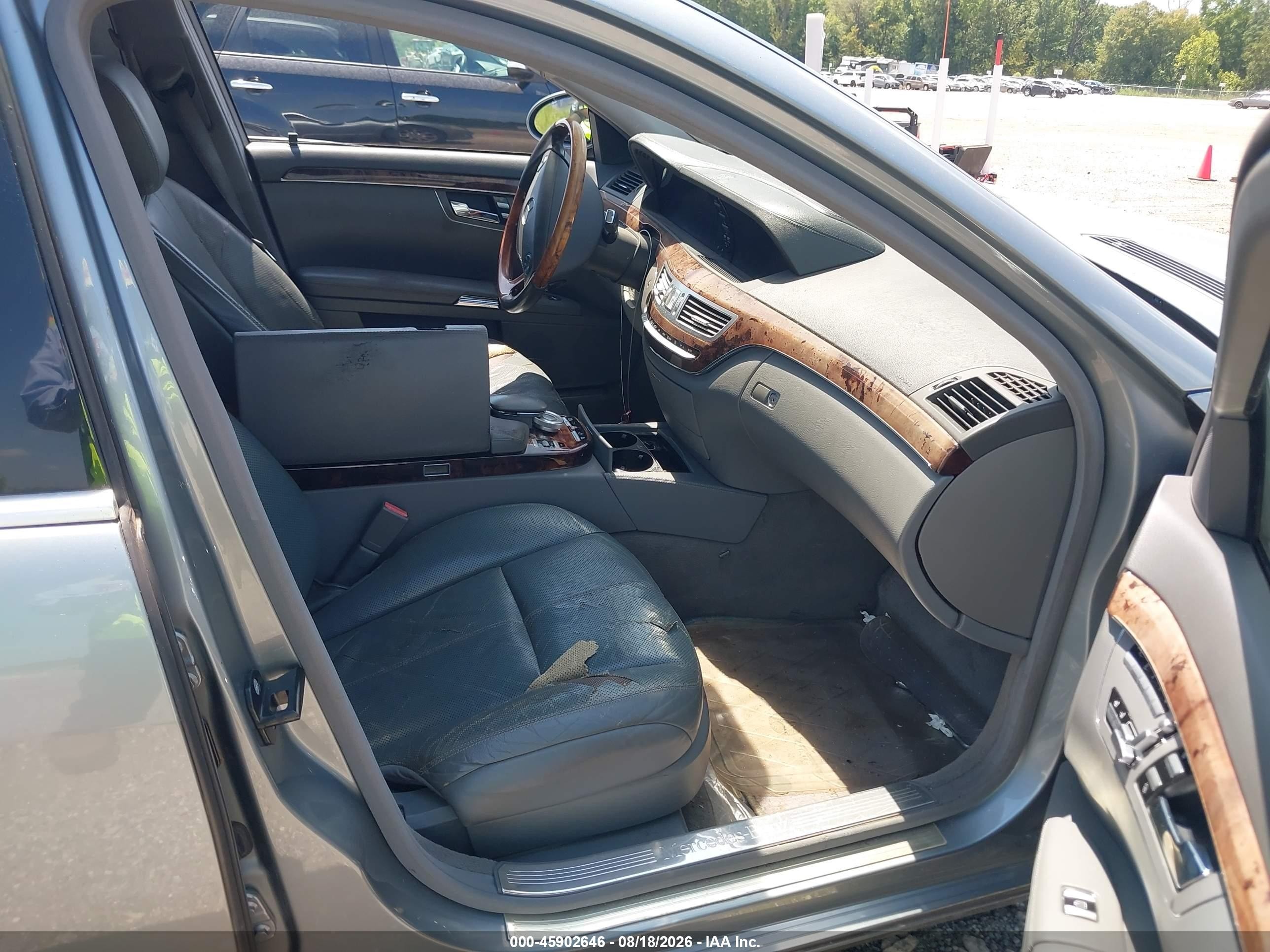 2007 Mercedes-benz S 550 Blue vin: WDDNG71X37A103073