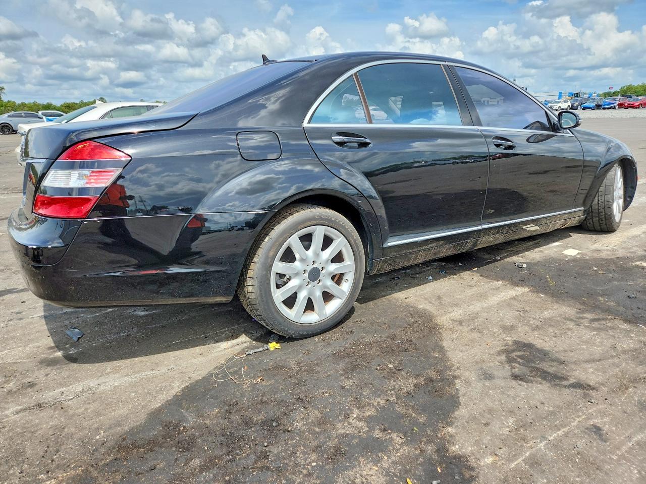 2008 Mercedes-benz S 550 Black vin: WDDNG71X38A176235
