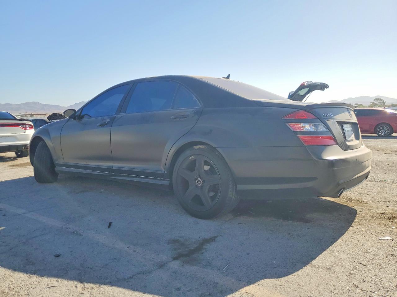 2008 Mercedes-benz S 550 Black vin: WDDNG71X38A210884